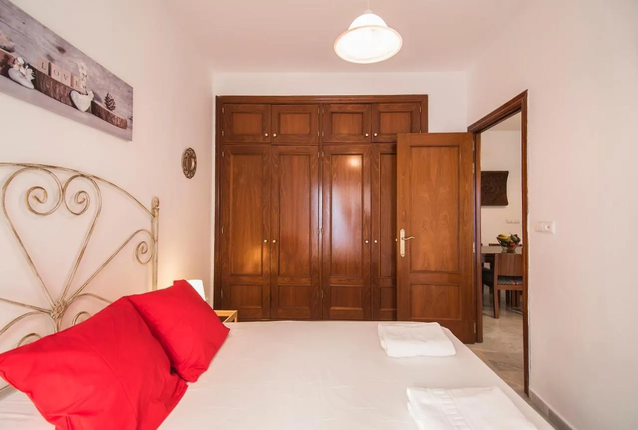 Apartamentos Granata Granada Aparthotel