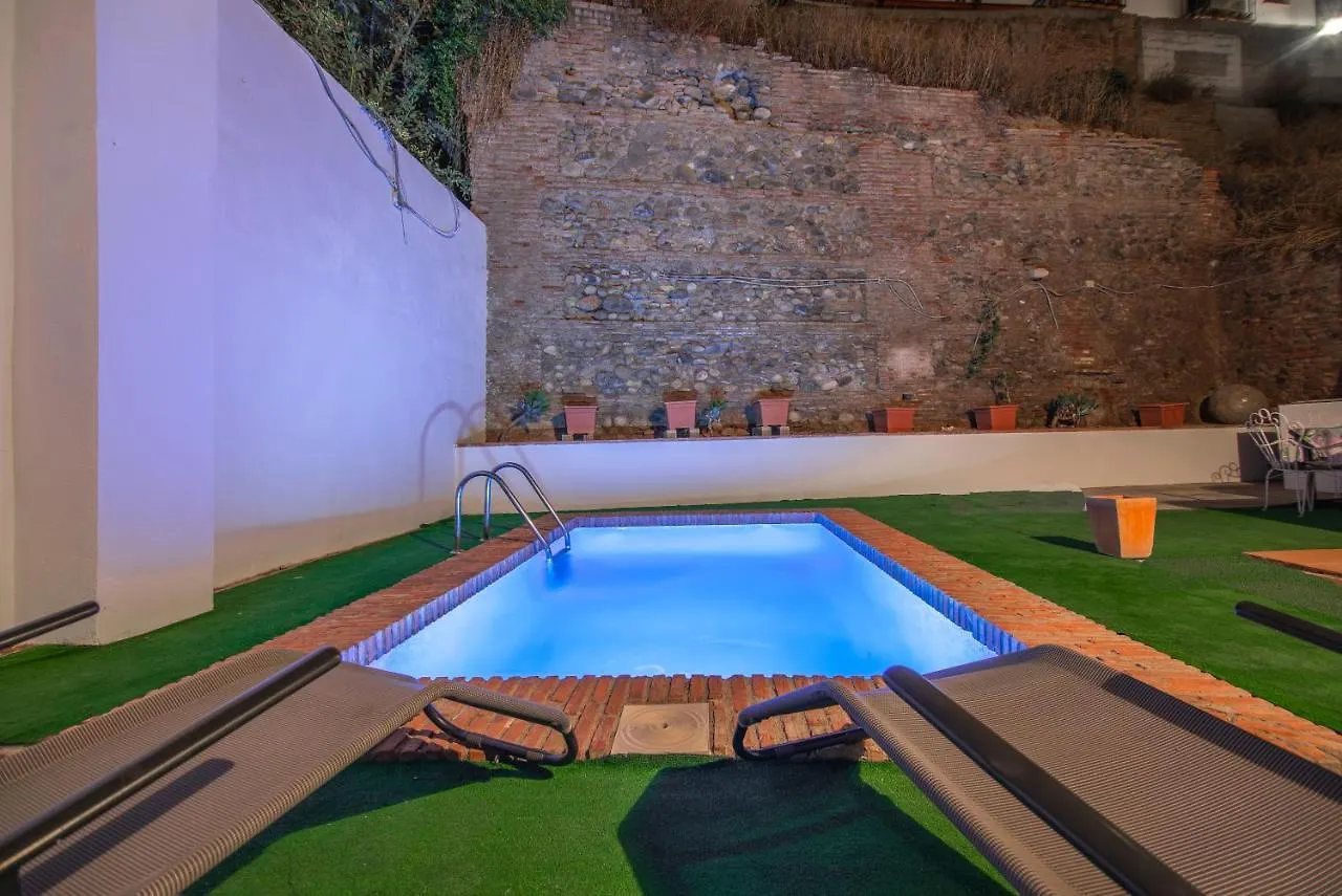 Apartamentos Granata Granada 0*,