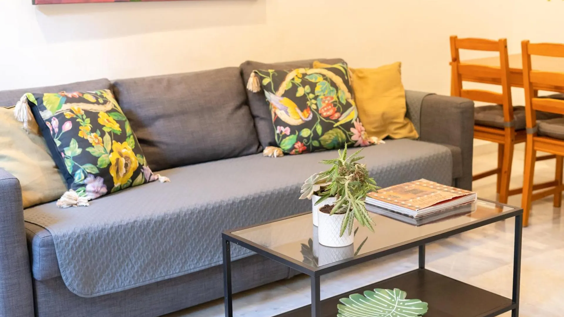 Apartamentos Granata Granada